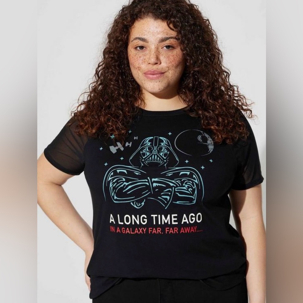 Lucas Star Wars Darth Vader Classic Fit Crew Neck Raglan Top
